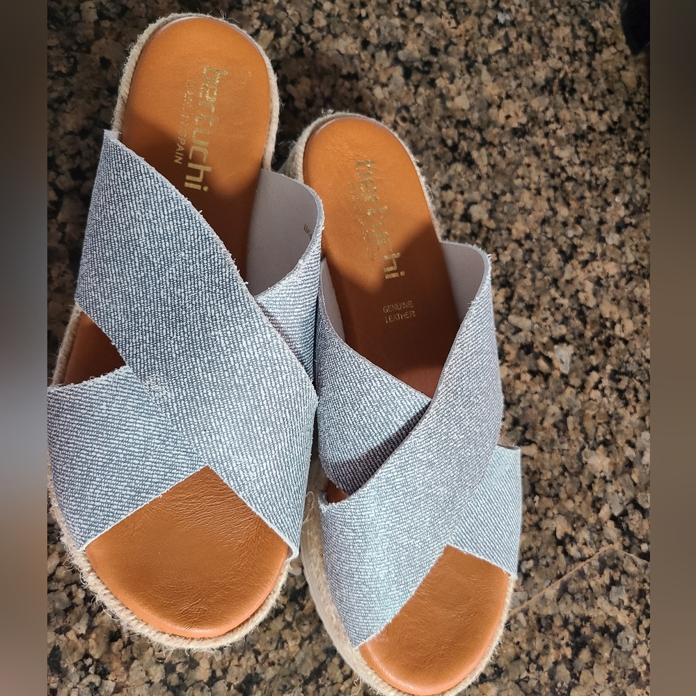 Women's Silver Sandals Bertuchi